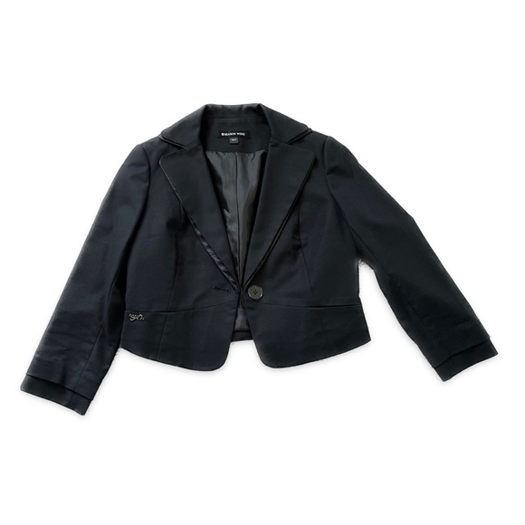 Brand New Black Cropped Blazer Single Button with 3/4 Sleeves, Size M - Picture 2 of 8